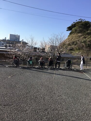 お天気の日に